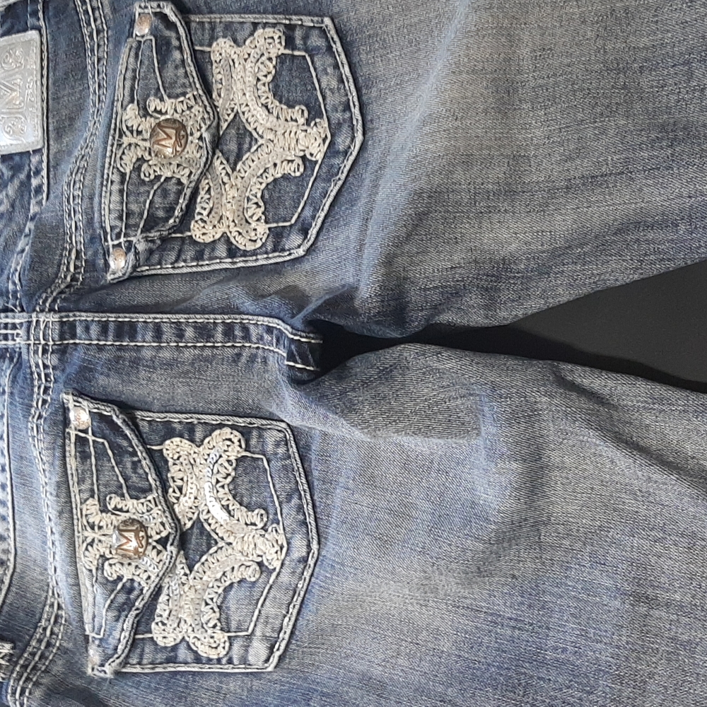 Maurices capri shorts